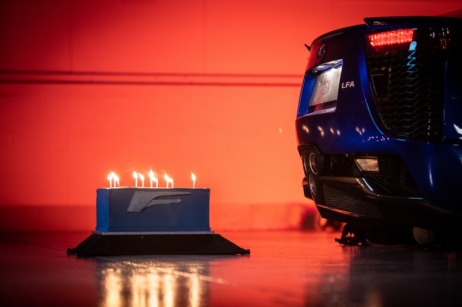 Lexus LFA – 10. urodziny ikony