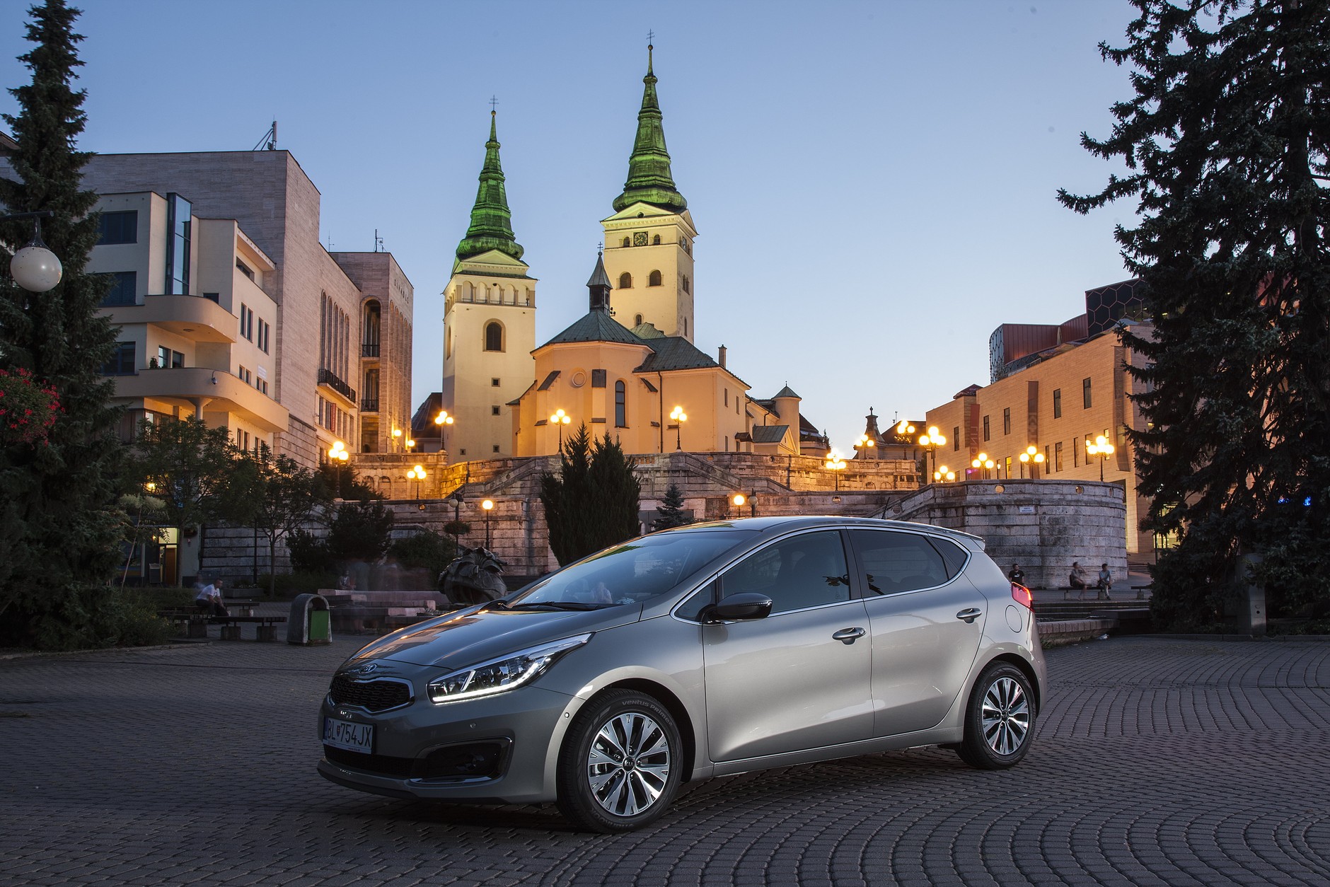 Nowa Kia cee'd MY2016 za 59,9 tys. zł