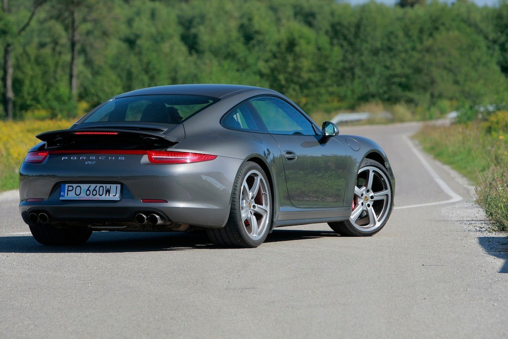Porsche 911 Carerra 4S