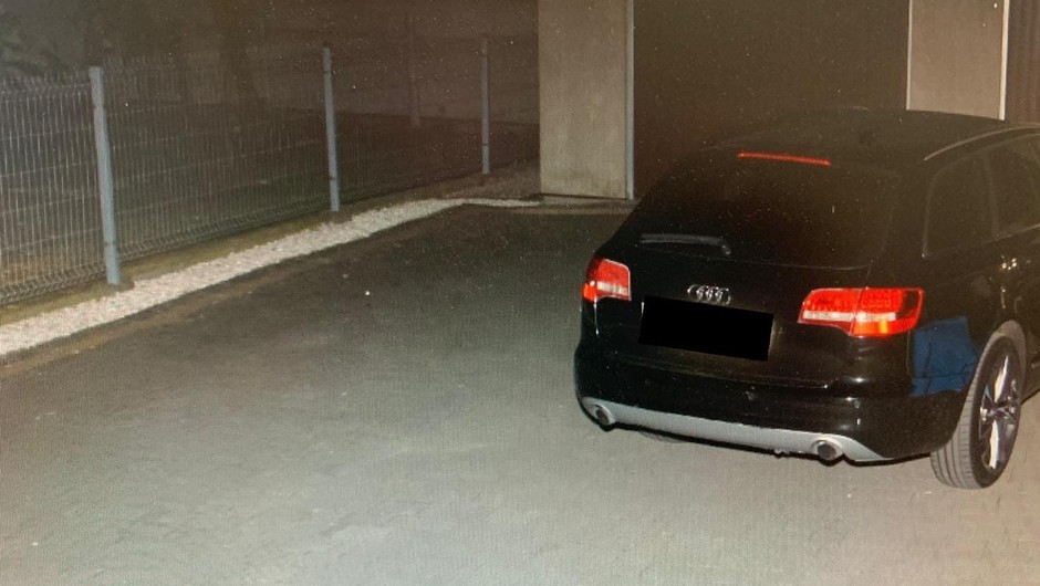 Policjanci zauważyli kierowcę Audi. Teraz grozi mu 5 lat więzienia