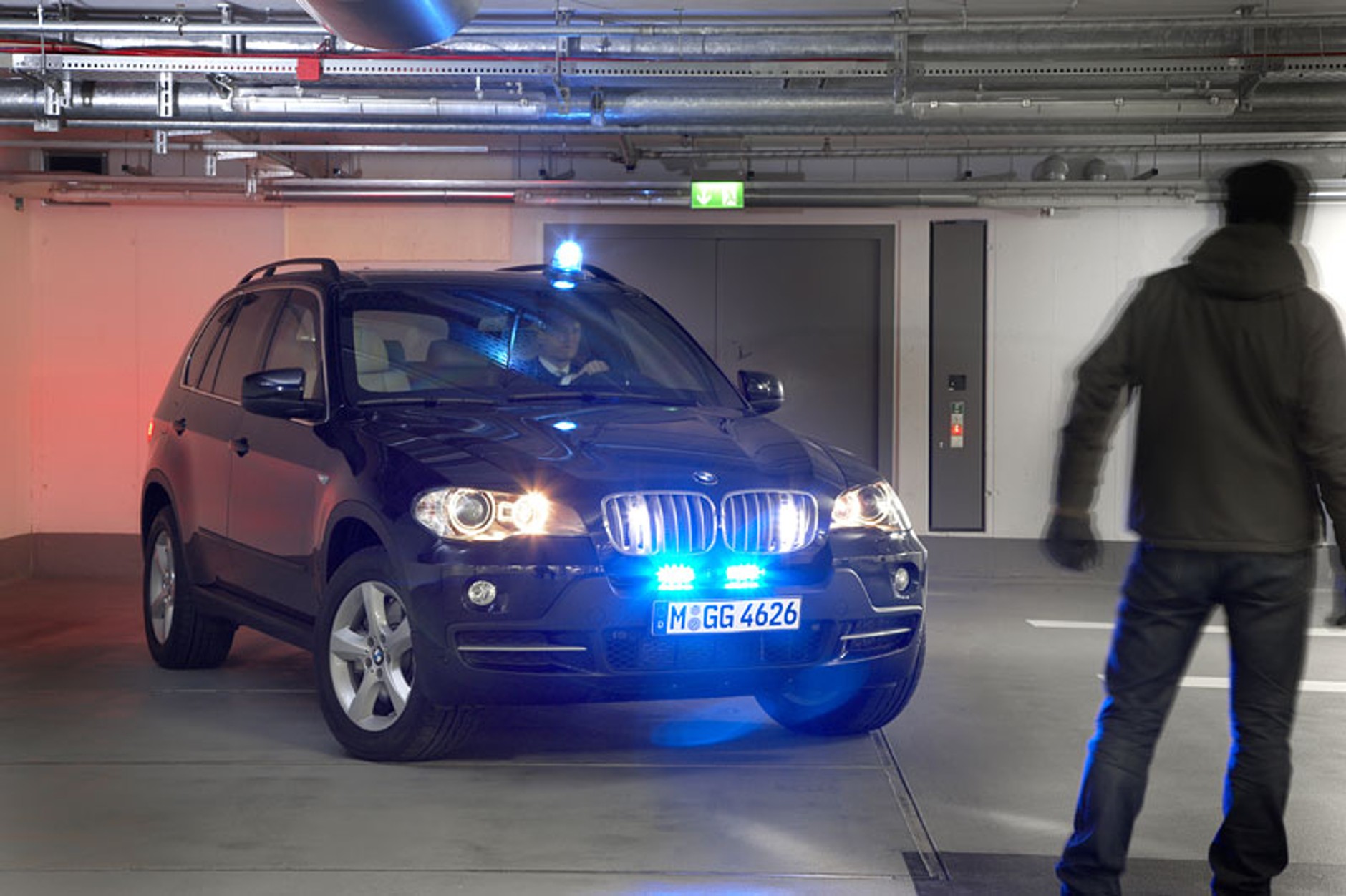 BMW X5 Security Plus: pancerna twierdza (fotogaleria)