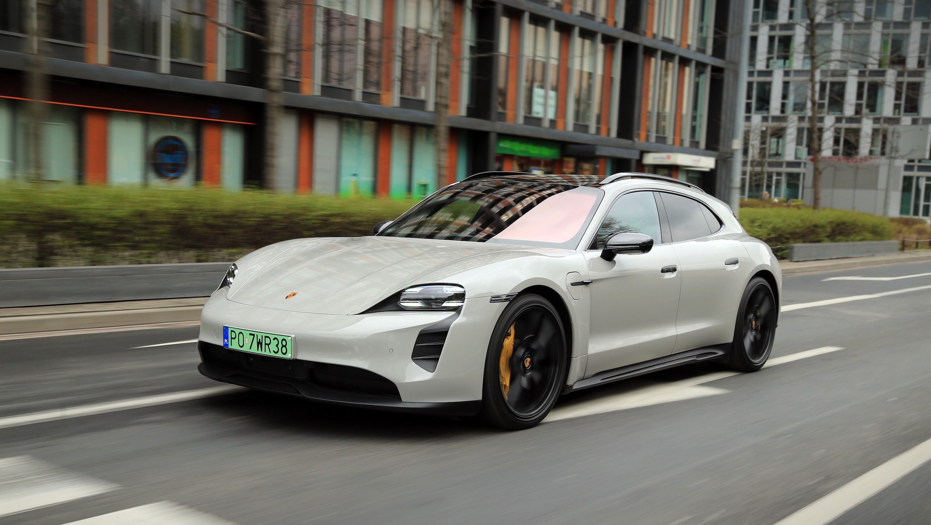 Porsche Taycan GTS Sport Turismo