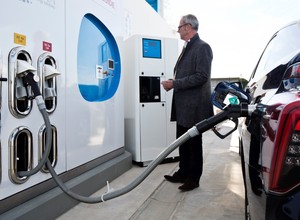 Wybuch stacji wodoru - Toyota i Hyundai wstrzymały sprzedaż aut z ogniwami paliwowymi