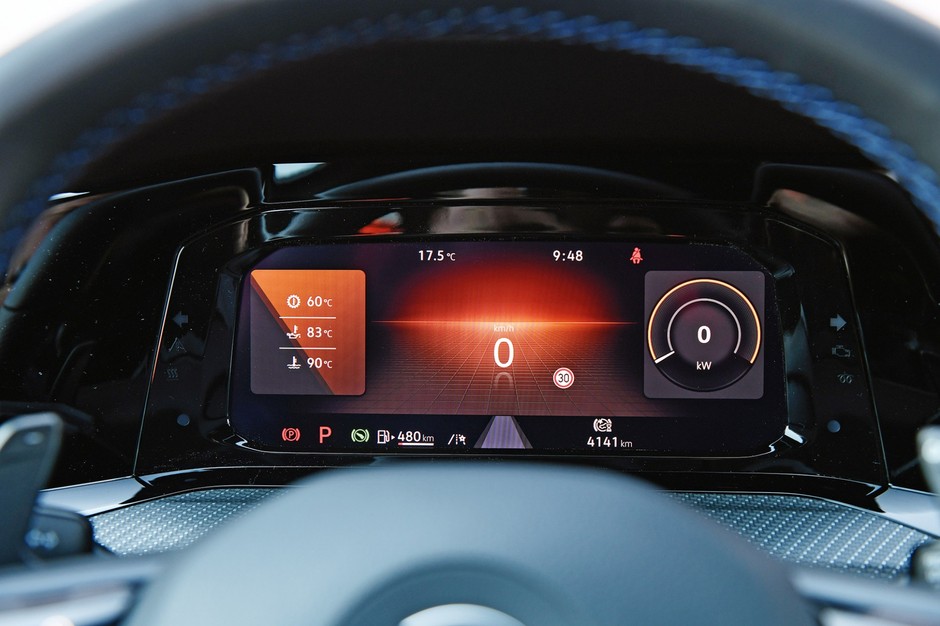 Honda Civic Type R kontra Volkswagen Golf R Performance