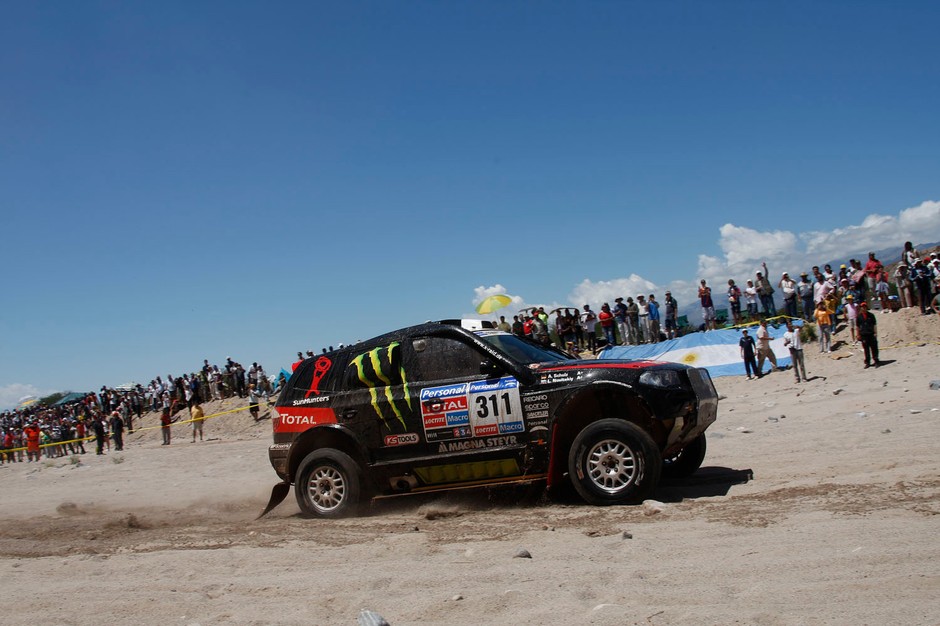 Rajd Dakar 2010: rewelacyjny Hołowczyc, dobra jazda motocyklistów (3.etap, wyniki, fot. Willy Weyens)