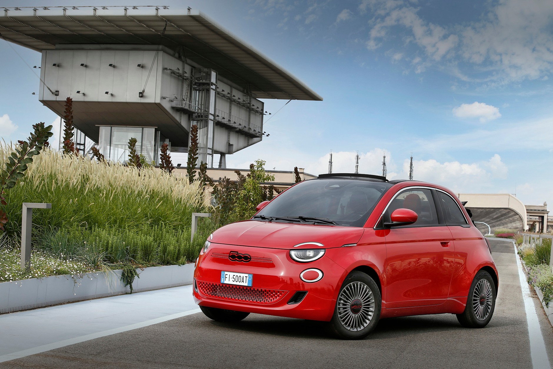 fiat New Fiat 500 (RED)