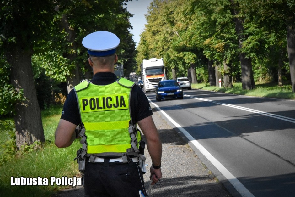 Policjanci kontrolowali okolice obwodnicy. Mandaty sypały się "z nieba"