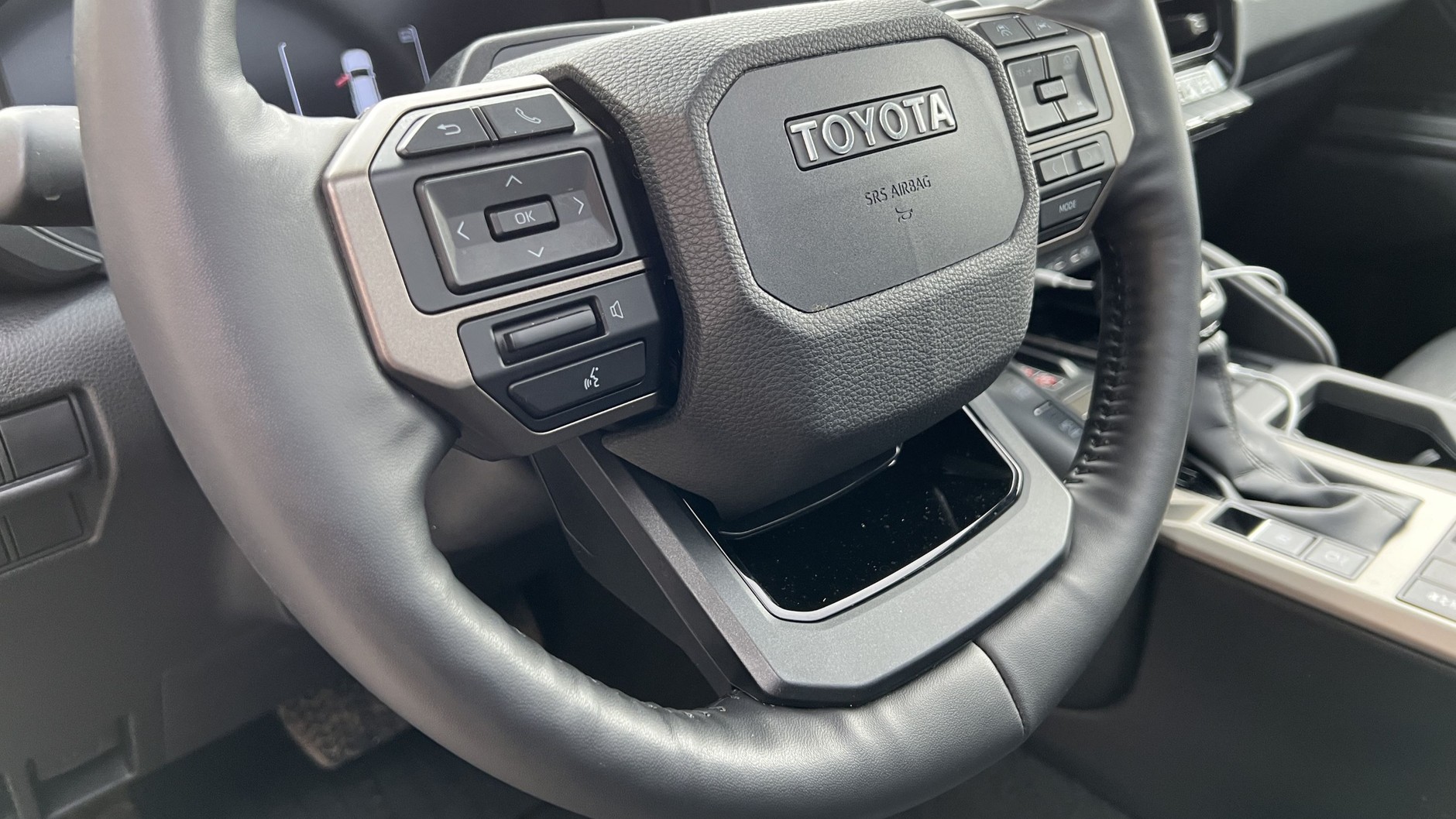 Toyota Land Cruiser (seria 250; na rynku od 2024 r.)