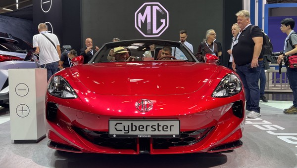 MG Cyberster na salonie IAA Mobility 2023 w Monachium