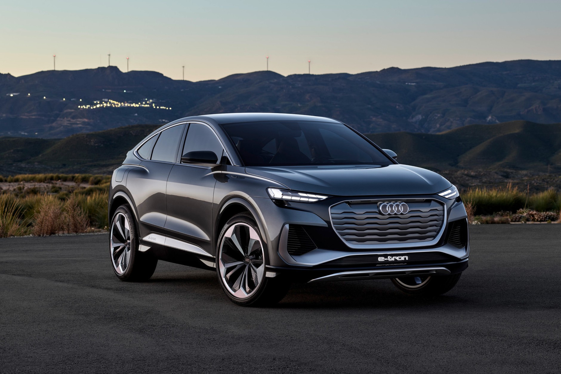 Audi Q4 Sportback e-tron concept