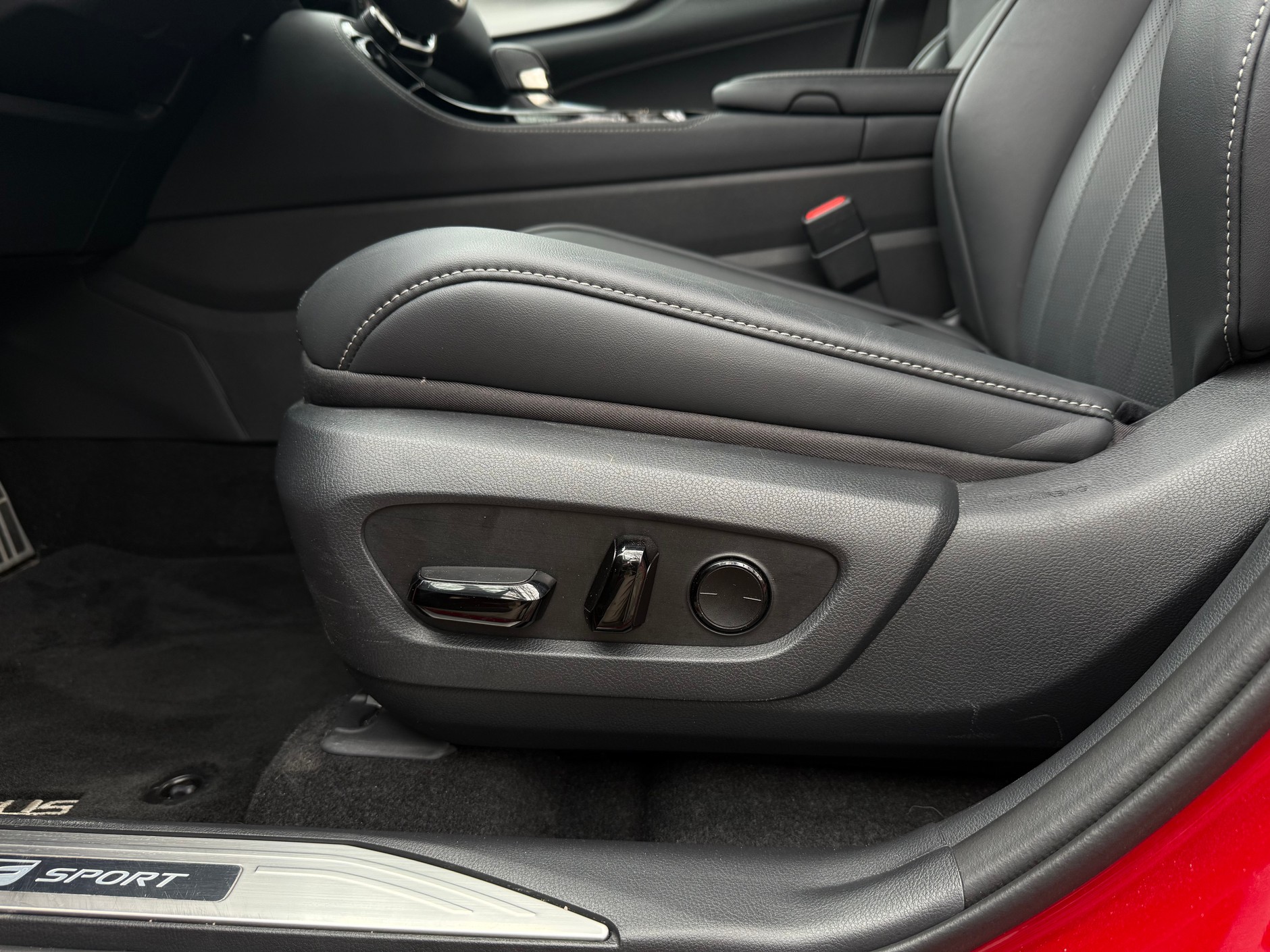 Lexus NX 450H+ F Sport