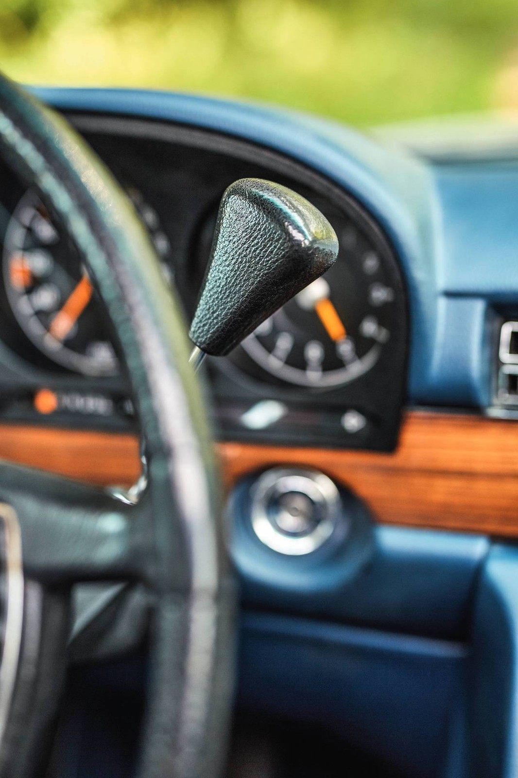 50 lat Mercedesa klasy S W116. Opcje wyposażeniowe