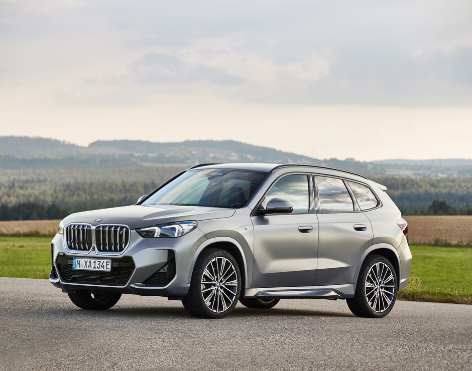 BMW iX1