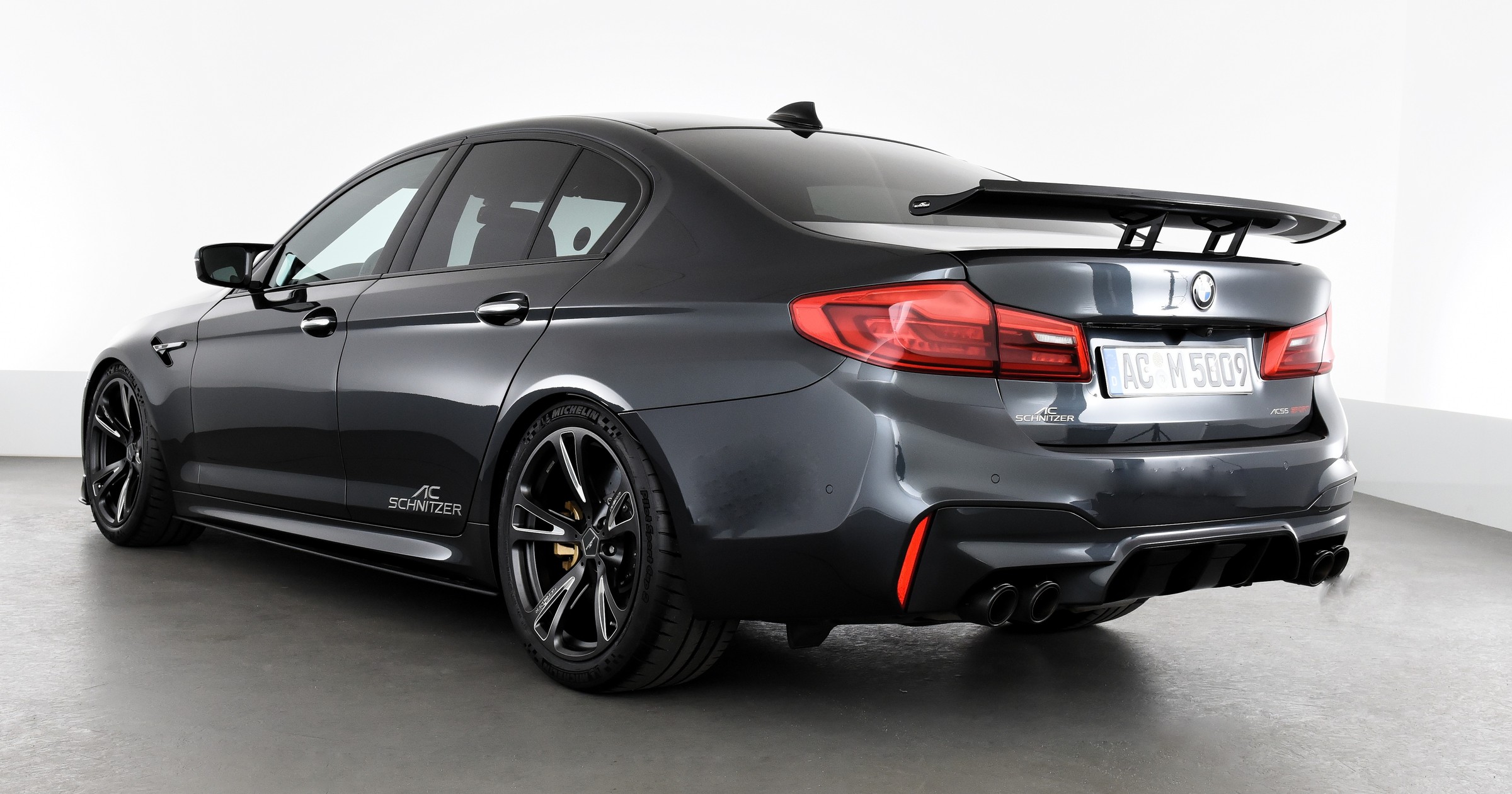 M5 AC Schnitzer