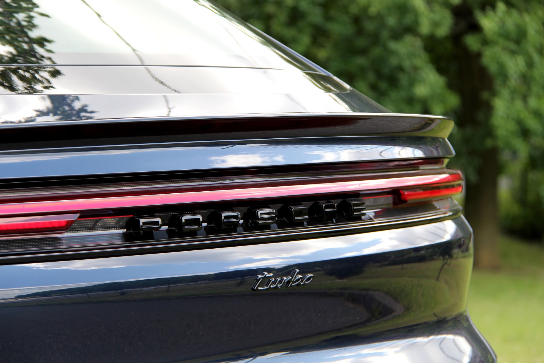 Porsche Cayenne Turbo E-Hybrid Coupe z pakietem GT