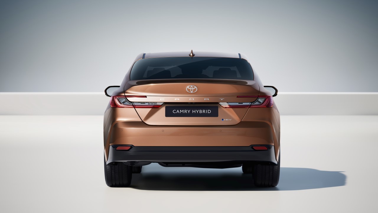 Nowa Toyota Camry