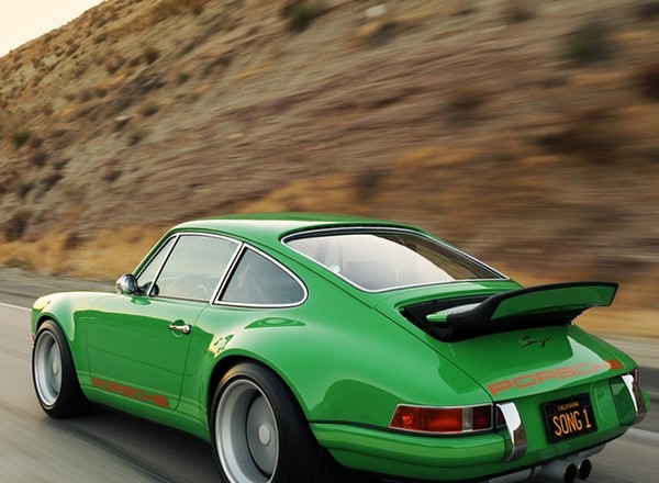 Singer 911 – mariaż retro z futuryzmem