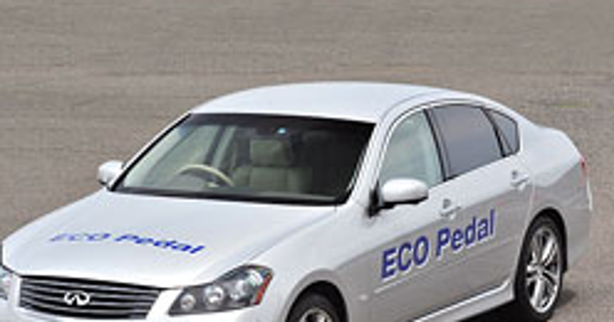 Nissan Eco Pedal obniży zużycie paliwa o 5-10 %