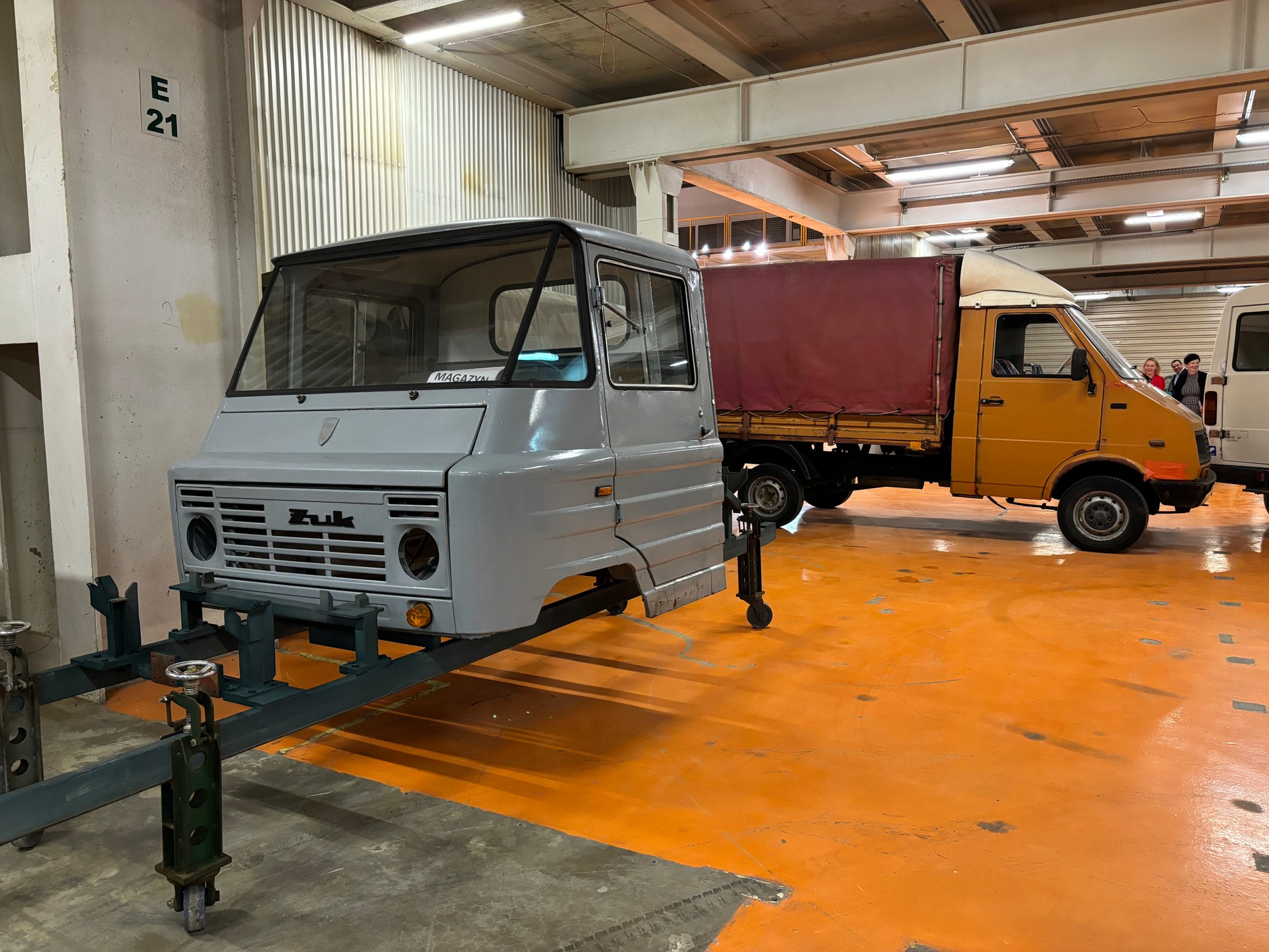 Wystawa w dawnej fabryce FSO