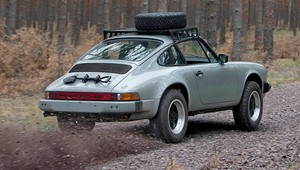 Klasyczne Porsche 911 w terenowym wydaniu