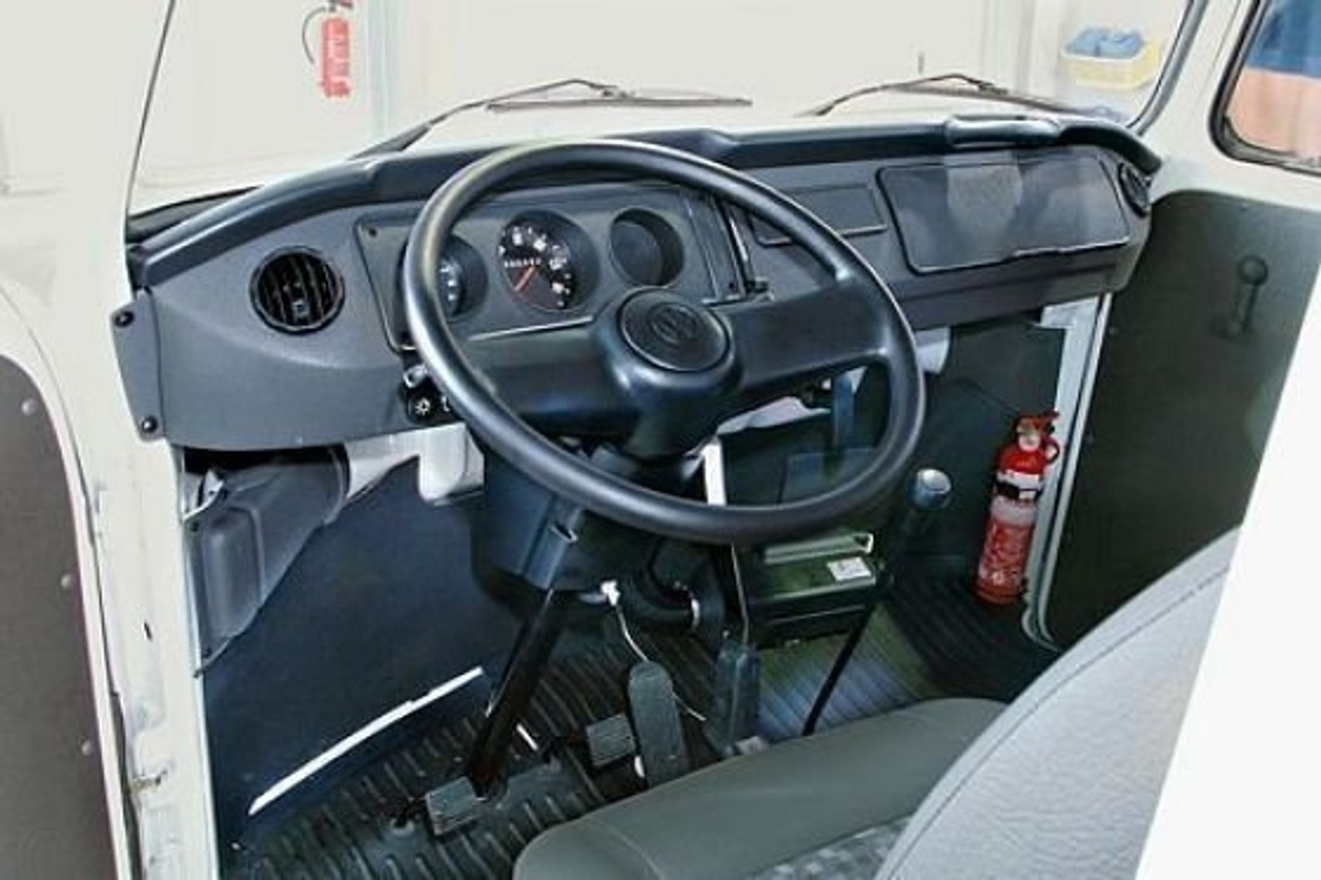 Oldtimery prosto z fabryki