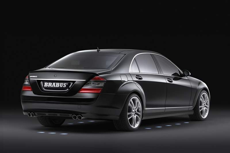 Brabus T13: bi-turbo dla dwunastocylindrowego Mercedesa