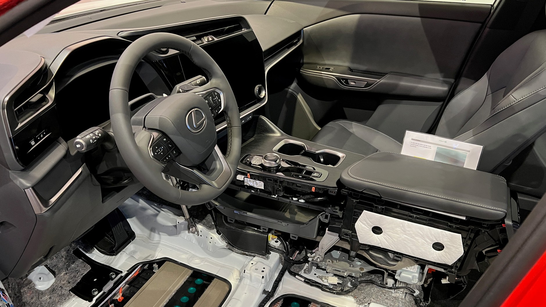 Lexus RZ 450e 2023
