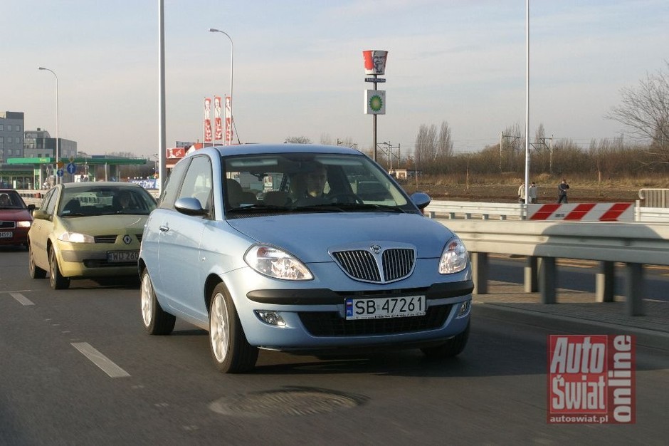 Lancia Ypsilon