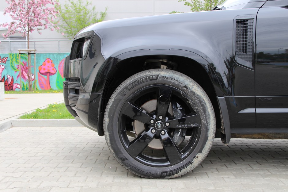 Land Rover Defender 90 V8