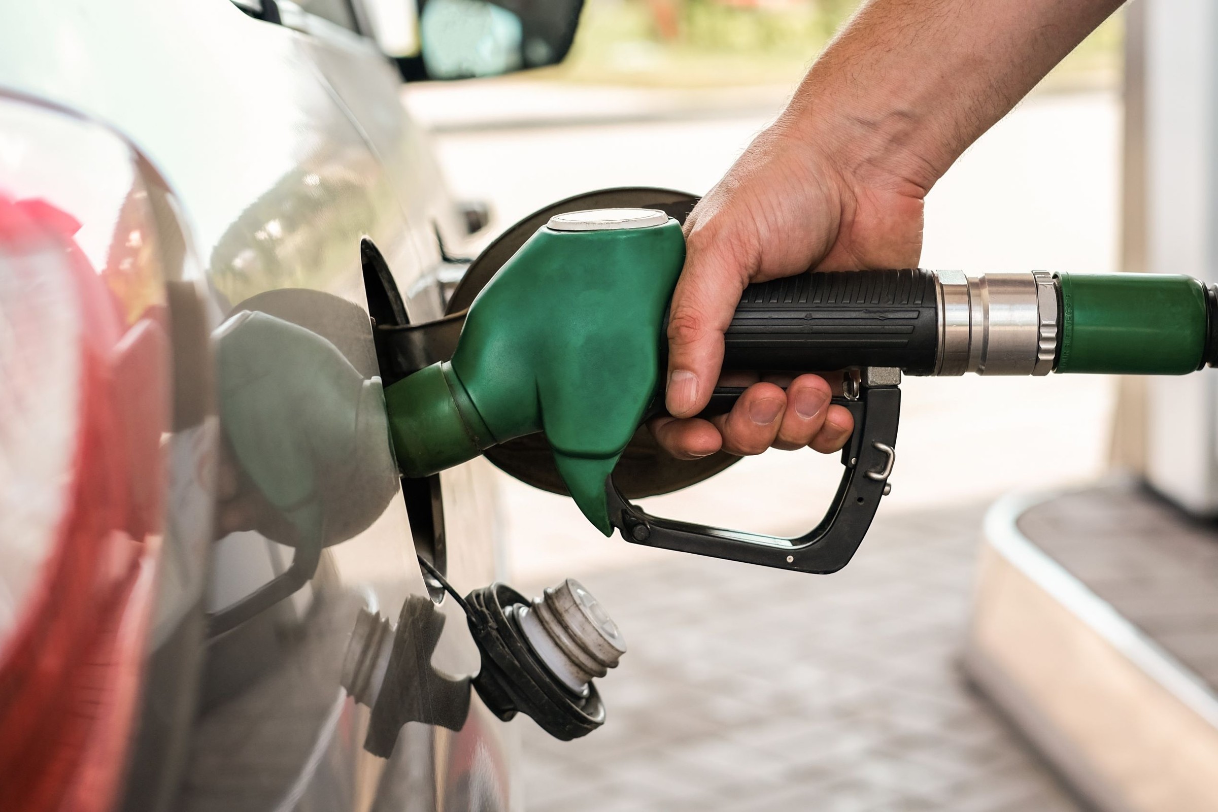 Analityk rynku paliw rozwiewa nadzieje: 8 zł za litr oleju napędowego nie unikniemy