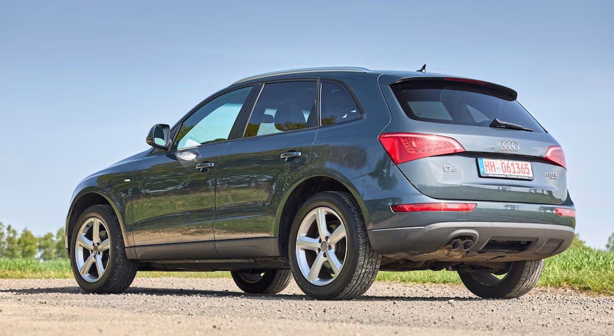 Jak trzyma się i jeździ 15-letni SUV Audi? Sprawdziliśmy Q5 pierwszej generacji