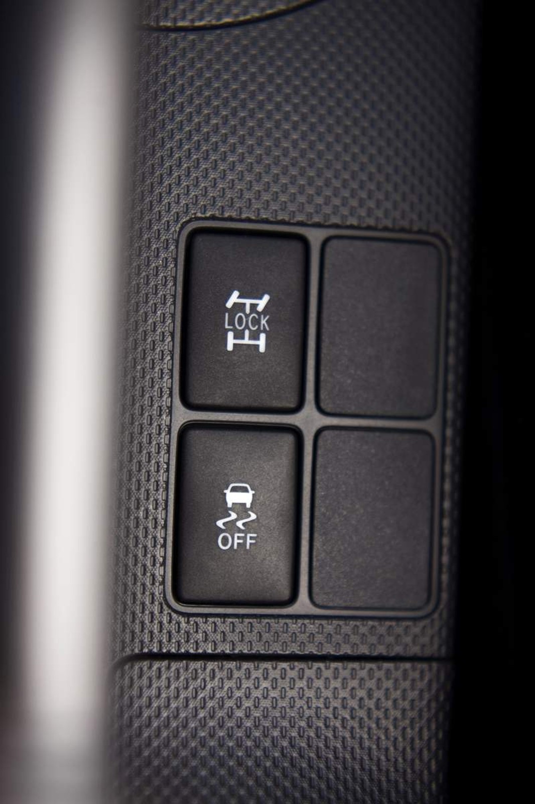 Paryż 2008: Toyota Urban Cruiser – miejski crossover z napędem 4x4 i nowym silnikiem 1,33 Dual VVT-i