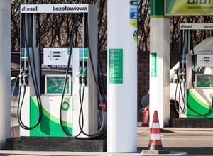 Od 16 listopada zimowy olej napędowy na stacjach. A co, gdy w baku masz letnie paliwo?
