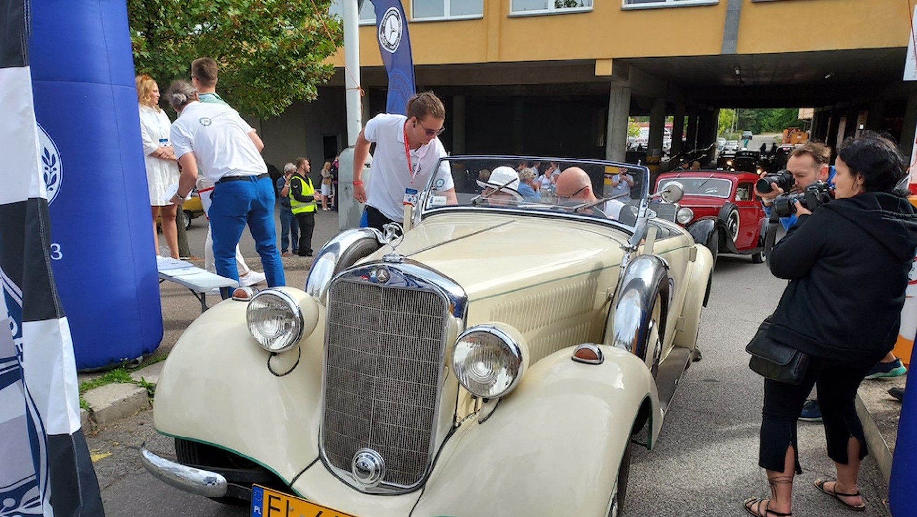60 lat Klubu Mercedesa w Pradze. Mercedes 230 N Roadster z 1937 r. polskiej załogi