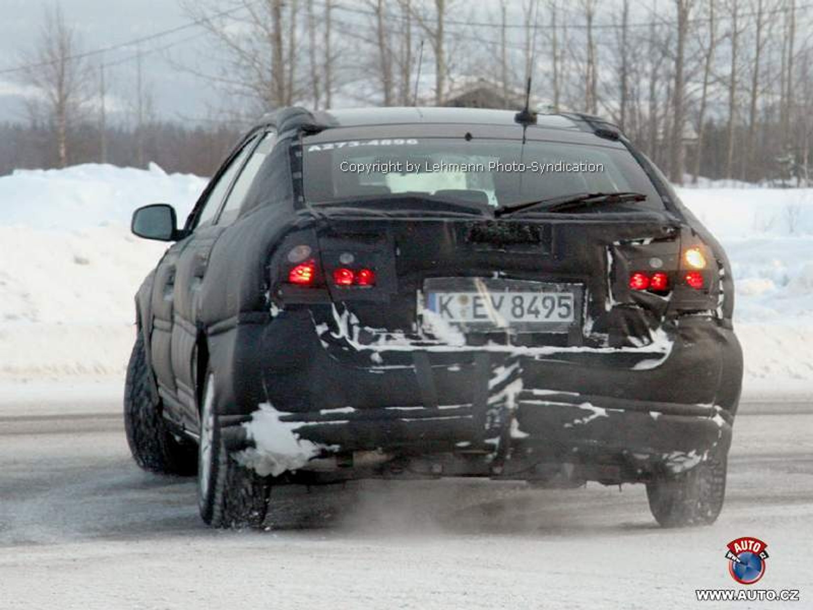 Zdjęcia szpiegowskie: nowy Ford Mondeo