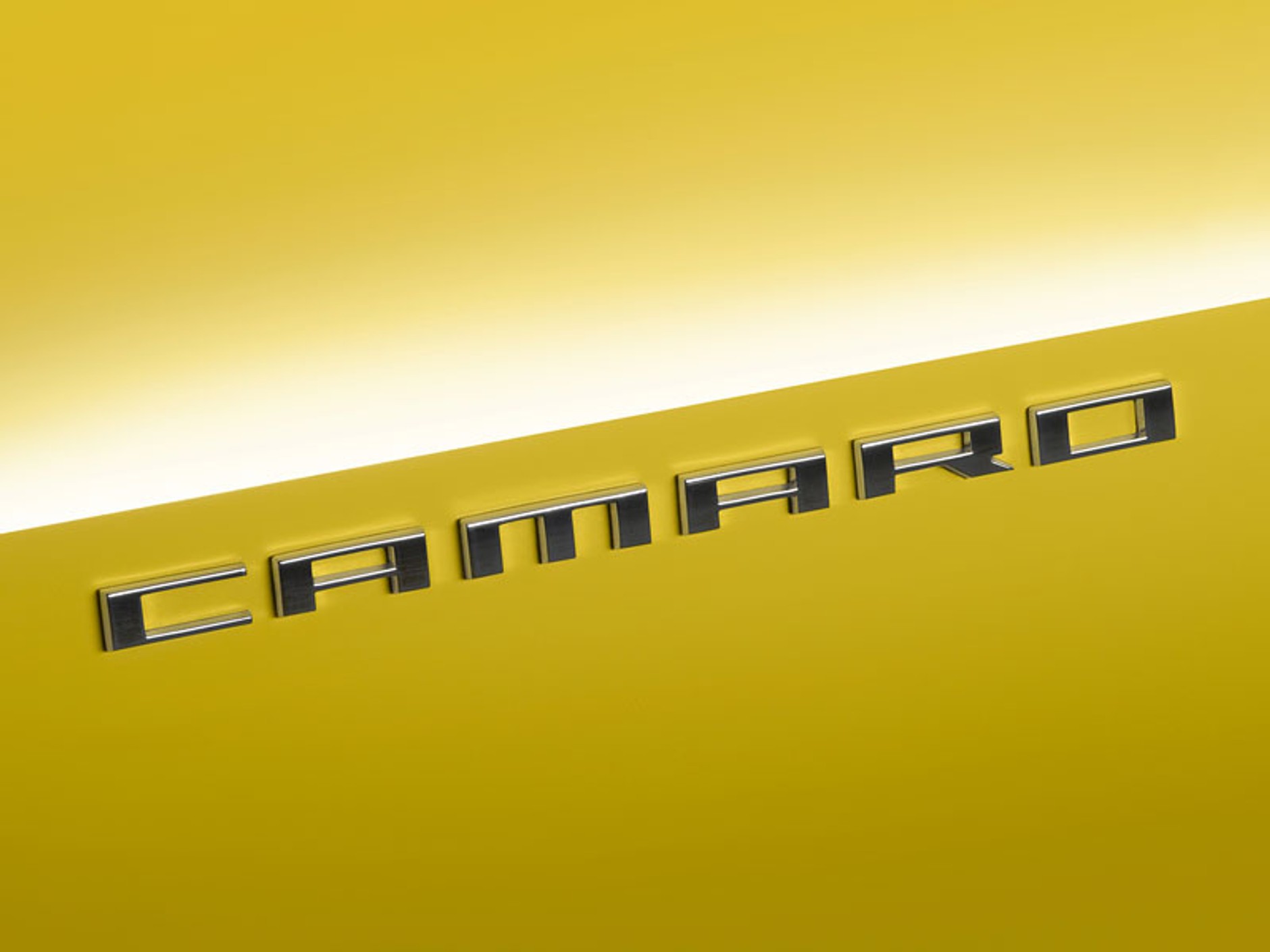 Londyn 2008: Chevrolet Camaro - nowoczesny muscle-car oficjalnie