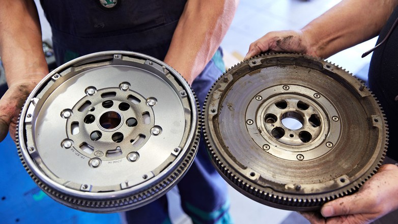 Dwumasowe koło zamachowe zepsuje się, ale od ciebie zależy, kiedy