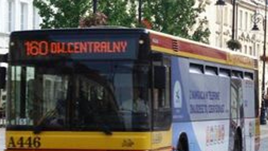 Warszawa: nowy pomysł drogowców, buspas na Trasie Łazienkowskiej