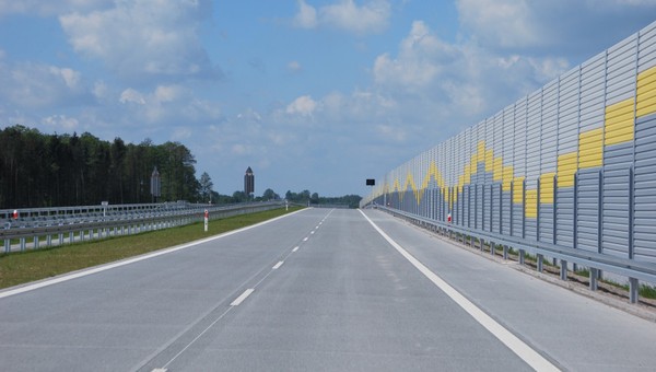 Ekrany dźwiękochłonne — czy zostaną wykorzystane do poprawy bezpieczeństwa?