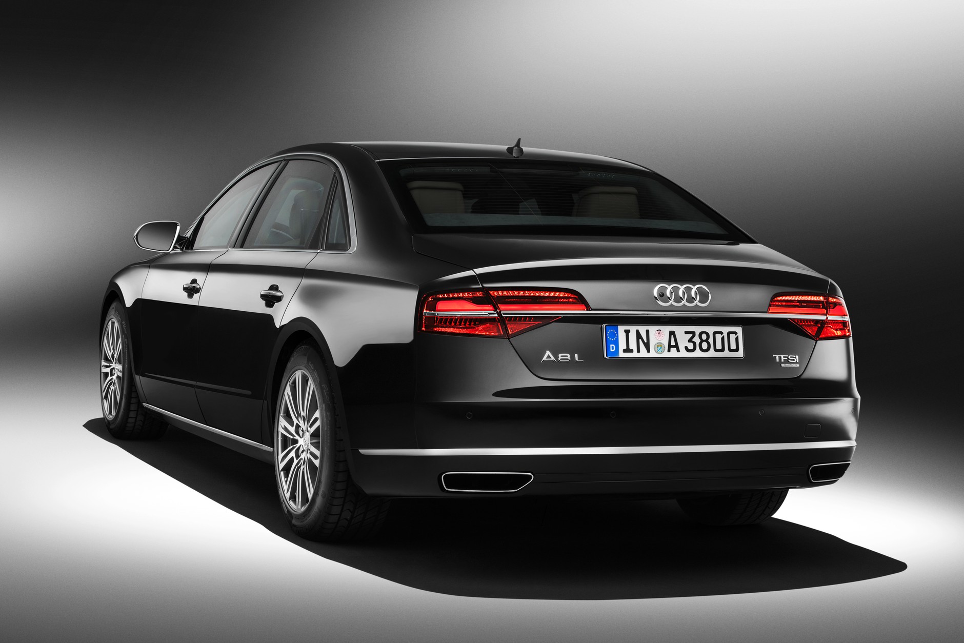 Audi A8 L Security