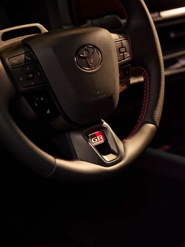 Toyota C-HR 2023