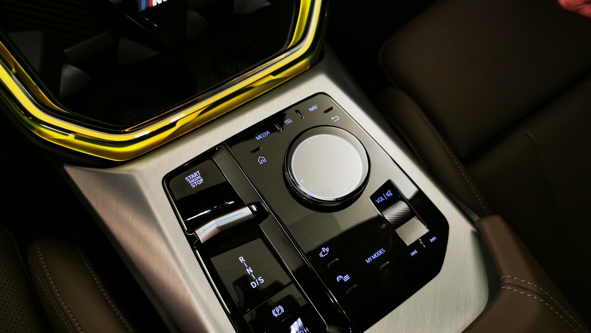 Nowe BMW X3 (2024) – elementy sterowania