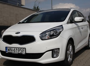 Ile kosztuje Kia Carens?