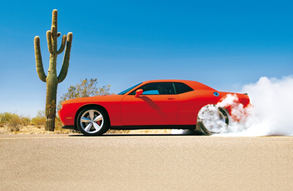 Dodge Challenger SRT-8 - Kultowa maszyna parowa