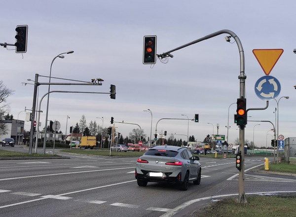 Na pięciu skrzyżowaniach system łapie jedną trzecią kierowców. Tu łatwo dostać 500 zł mandatu