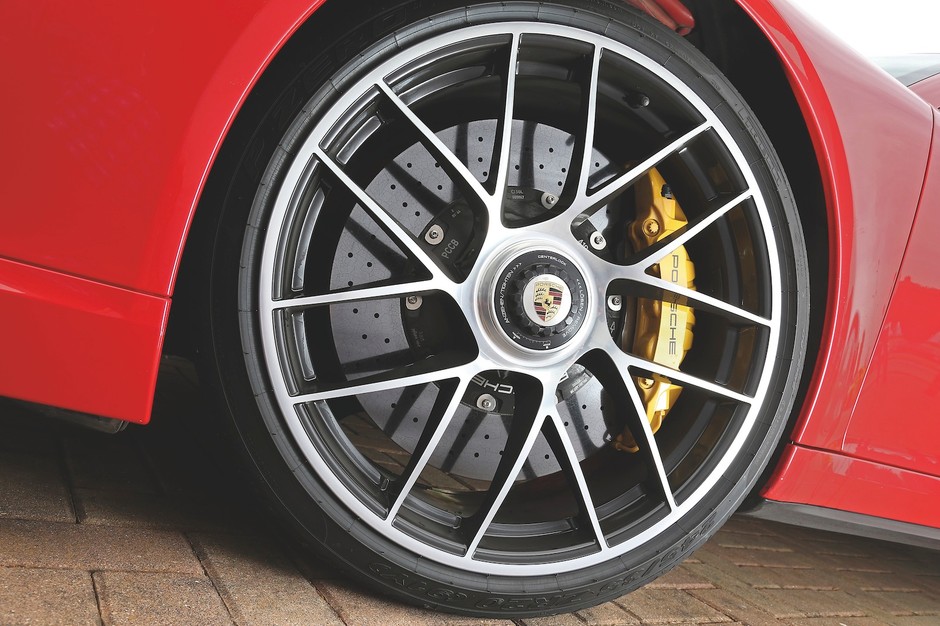 Porsche 911 Turbo S