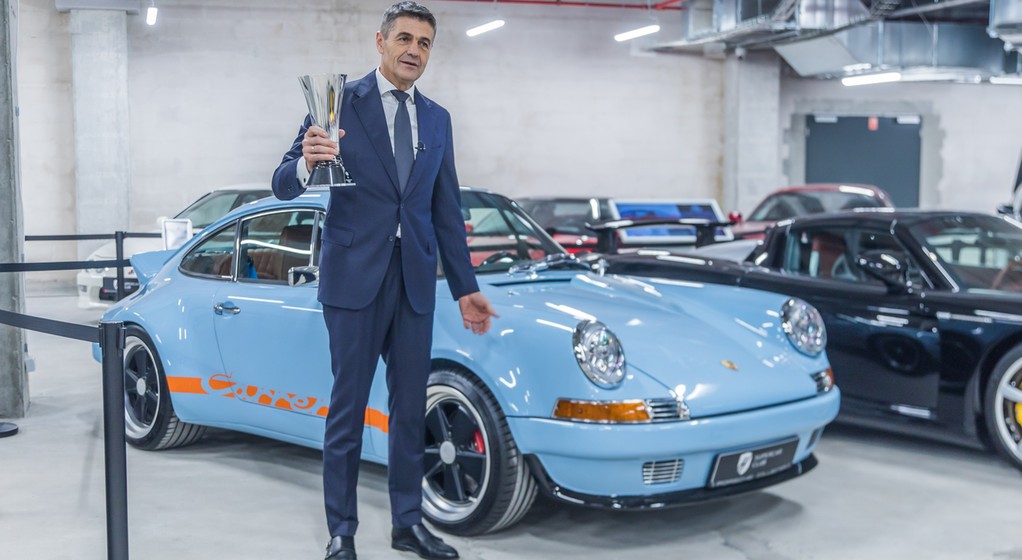 Krzysztof Hołowczyc Supercar Club