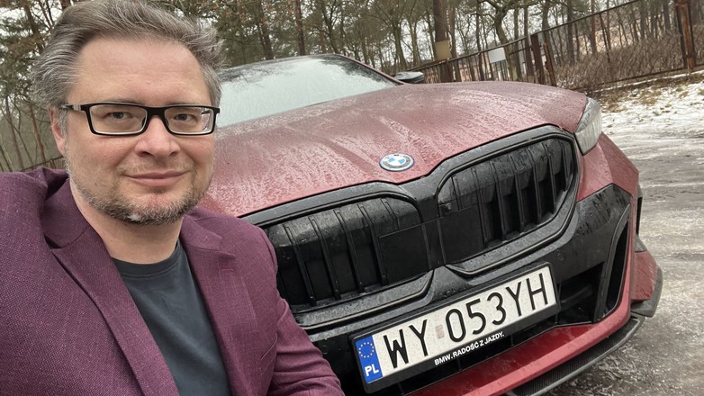 BMW serii 5 (ósma generacja; kod G60; wersja 550e xDrive)