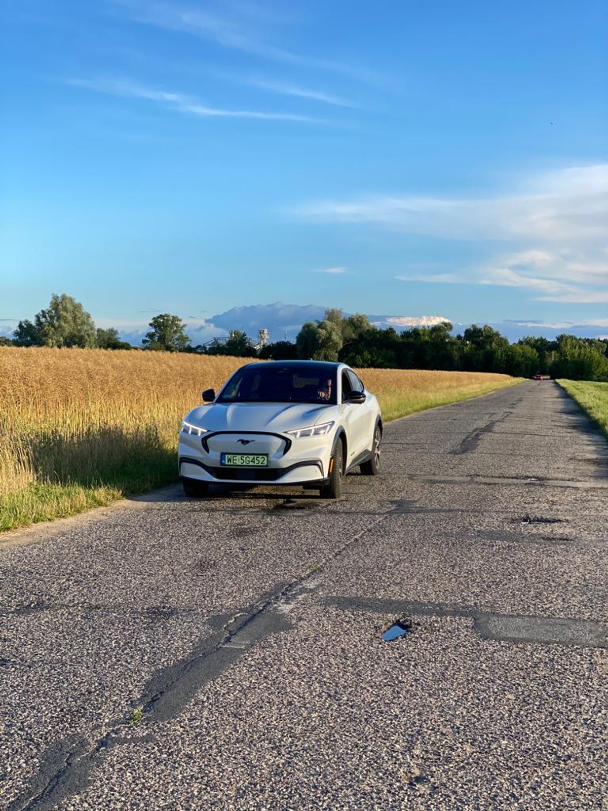 Mustang mach e vs toyota aygo x