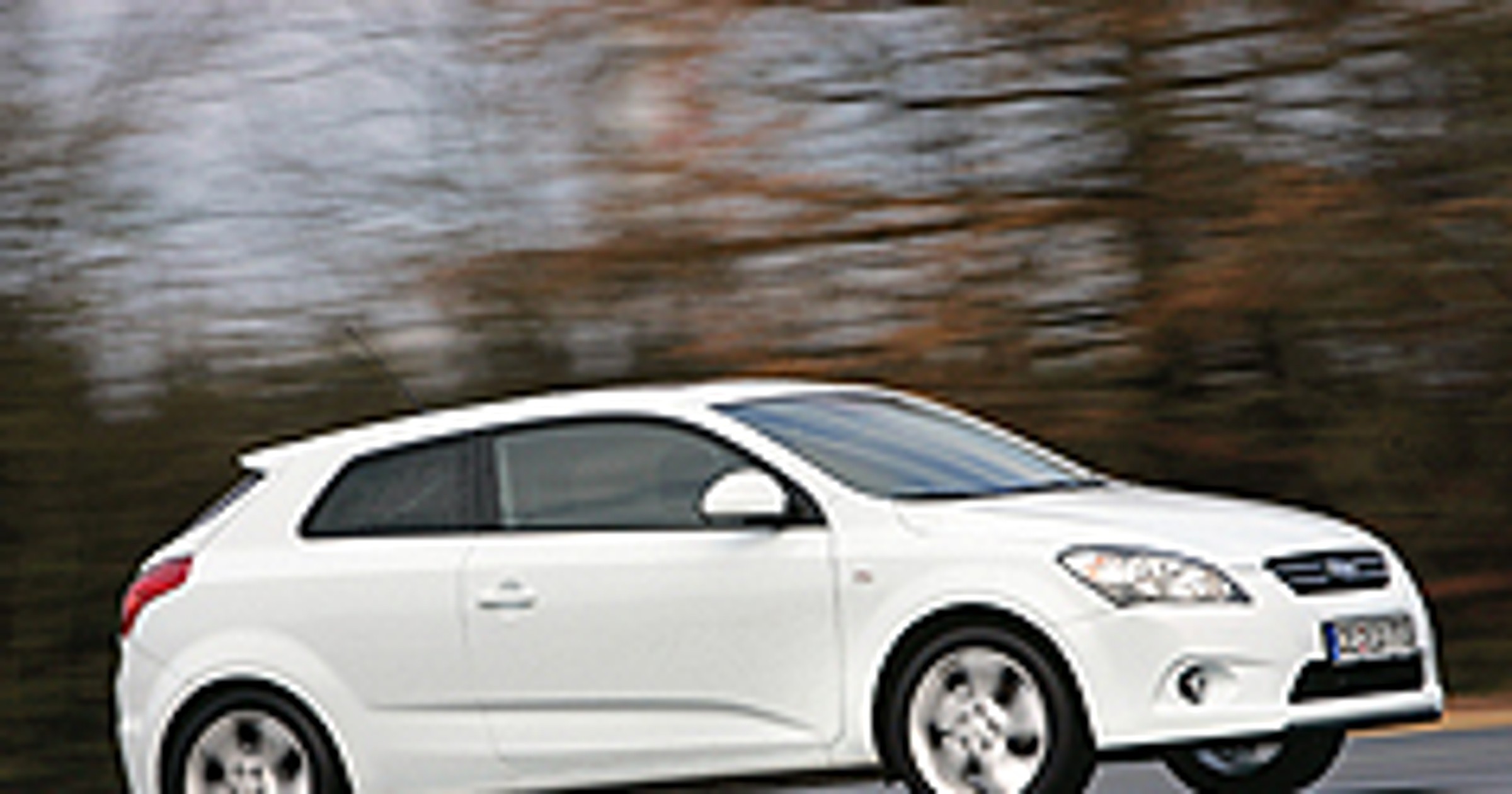 Kia pro_cee'd - Skoro nie widać różnicy...